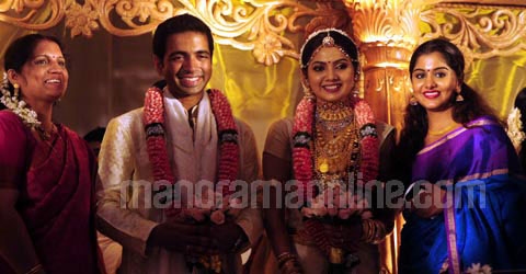 Actress Samvritha Sunil Marriage with Akhil photo