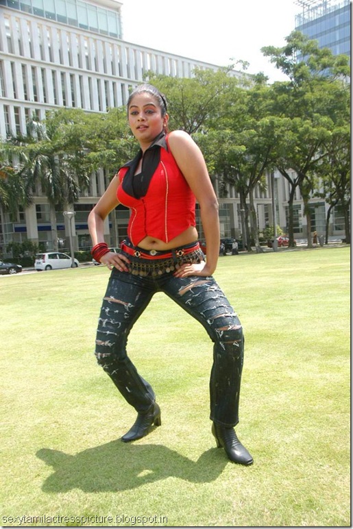 Kshetram Priyamani Hot Pics