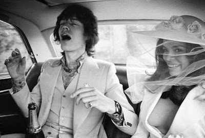 Jade Jagger Wedding Photos on Kate And Jamie Recreate The Jaggers  Backseat Wedding Photo