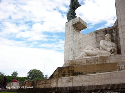 Art Deco - Monumento a la Bandera