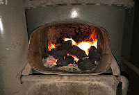 Photo of Coal Furnace by N509FZ via Wikimedia Commons - https://commons.wikimedia.org/wiki/File:Coal_furnace_on_YZ25B_346405_(20190103193633).jpg