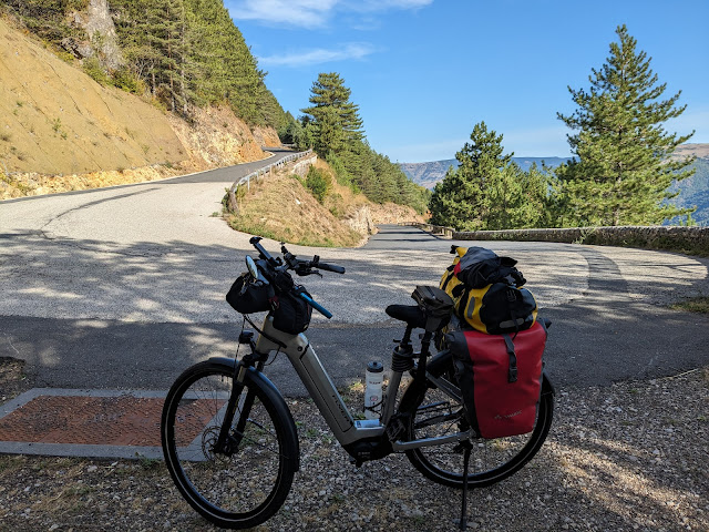 Sur la route du Causse Méjean