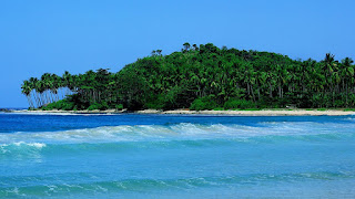 pantai sawarna