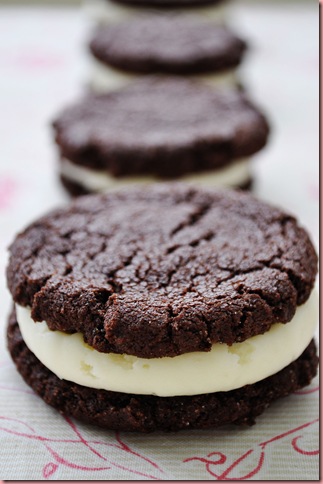 chocolate sandwich cookies