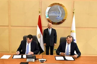 وزير النقل يشهد توقيع عقد تنفيذ أعمال مشروع محطة الحاويات تحيا مصر 1 بميناء دمياط