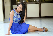 Ishika Singh Latest Glamorous Photos-thumbnail-9