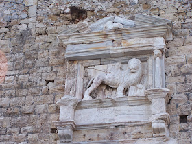 Kandiye Limanı’ndaki Venedik Kalesi “Kules” duvarlarında yer alan Venedik Aslanı