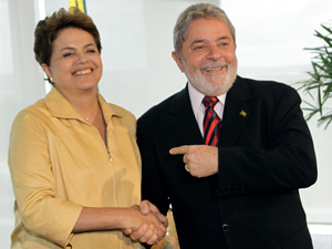 Dilma não gostou de ausência de Lula no almoço de Obama