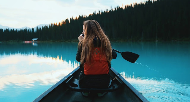 Image: Canoeing Girl, by Free-Photos on Pixabay