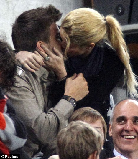 gerard pique and shakira dating. gerard pique and shakira