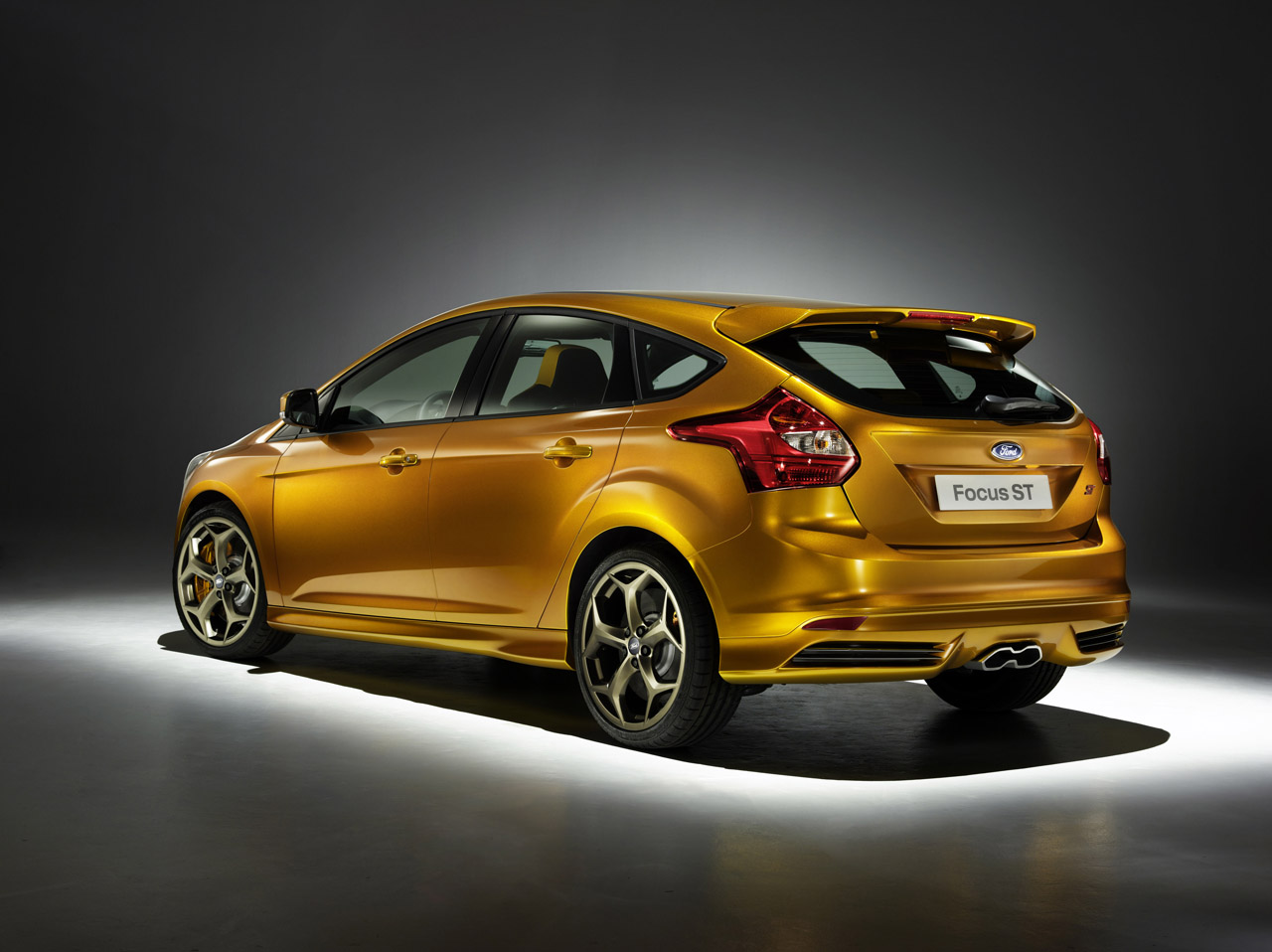 2012 Ford Focus ST 01