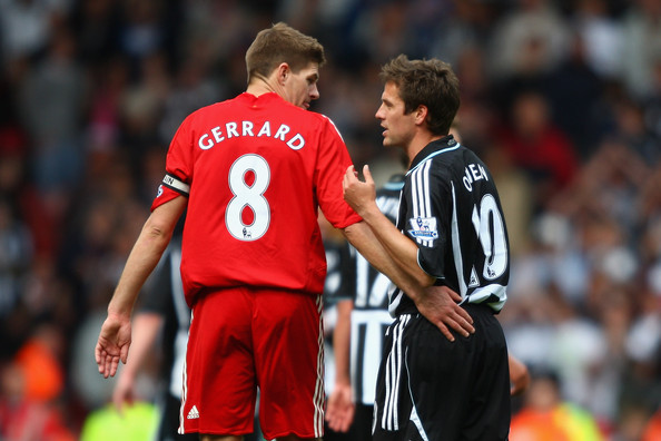 Michael Owen of Newcastle United chats with Steven Gerrard of Liverpool at the end of the Barclays Premier League match between Liverpool and Newcastle United at Anfield on May 3, 2009 in Liverpool, England