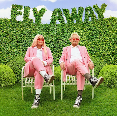 Fly Away - Tones And I lyrics【歌詞中文翻譯】