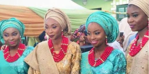4 Blood Sisters, all Doctors Get Married on the Same Day