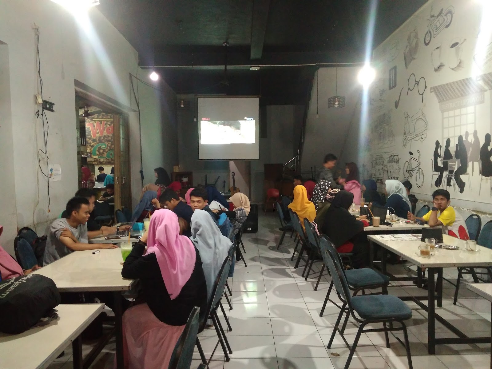 ikbim unm Ikatan Keluarga Mahasiswa Bidikmisi Universitas Negeri Makassar IKBIM UNM menggelar Bazar Pekan Olahraga dan Seni PORSI II dirangkaikan