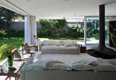 The Exotic Villa an Exquisite Elegant Environment in Sao Paulo