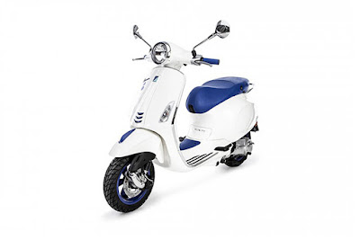 Scooter Vespa x Colette