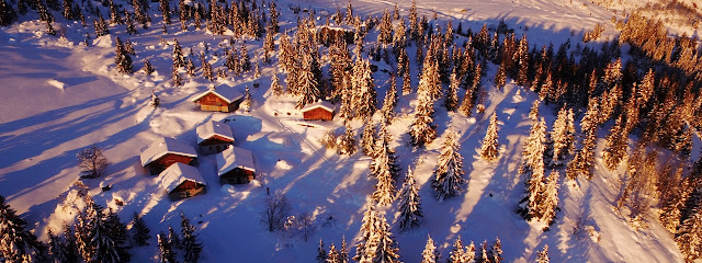 chalets ds Ayères dans la neige, chaine des Fiz au pays du mont-Blanc