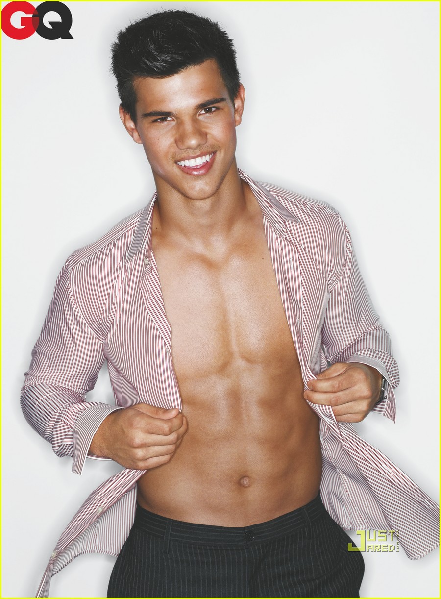 Taylor Lautner Shirtless