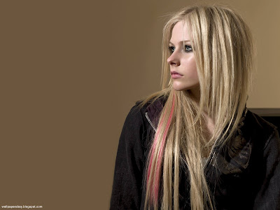 Avril Lavigne desktop wallpapers and photos