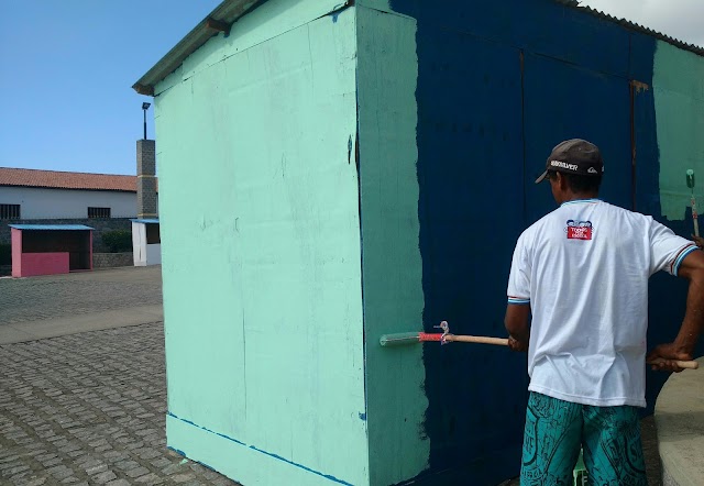 Já iniciaram as decorações pro São João 2016 de Macajuba 