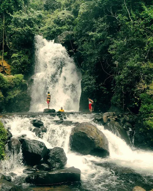 curug cipamingkis bogor