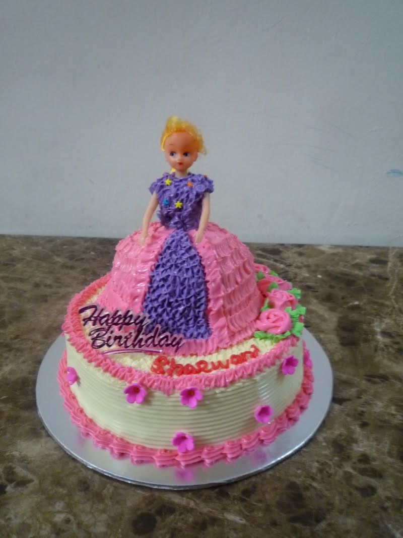 ~Liza's Yummy Cakes~: Kek Barbie Doll~ Happy Birthday Shazwani