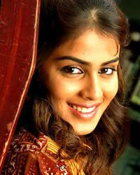 genelia hot actress pictures