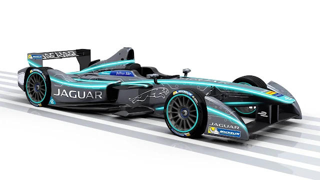 Jaguar returns to racing