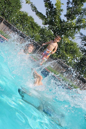 SWIM 026