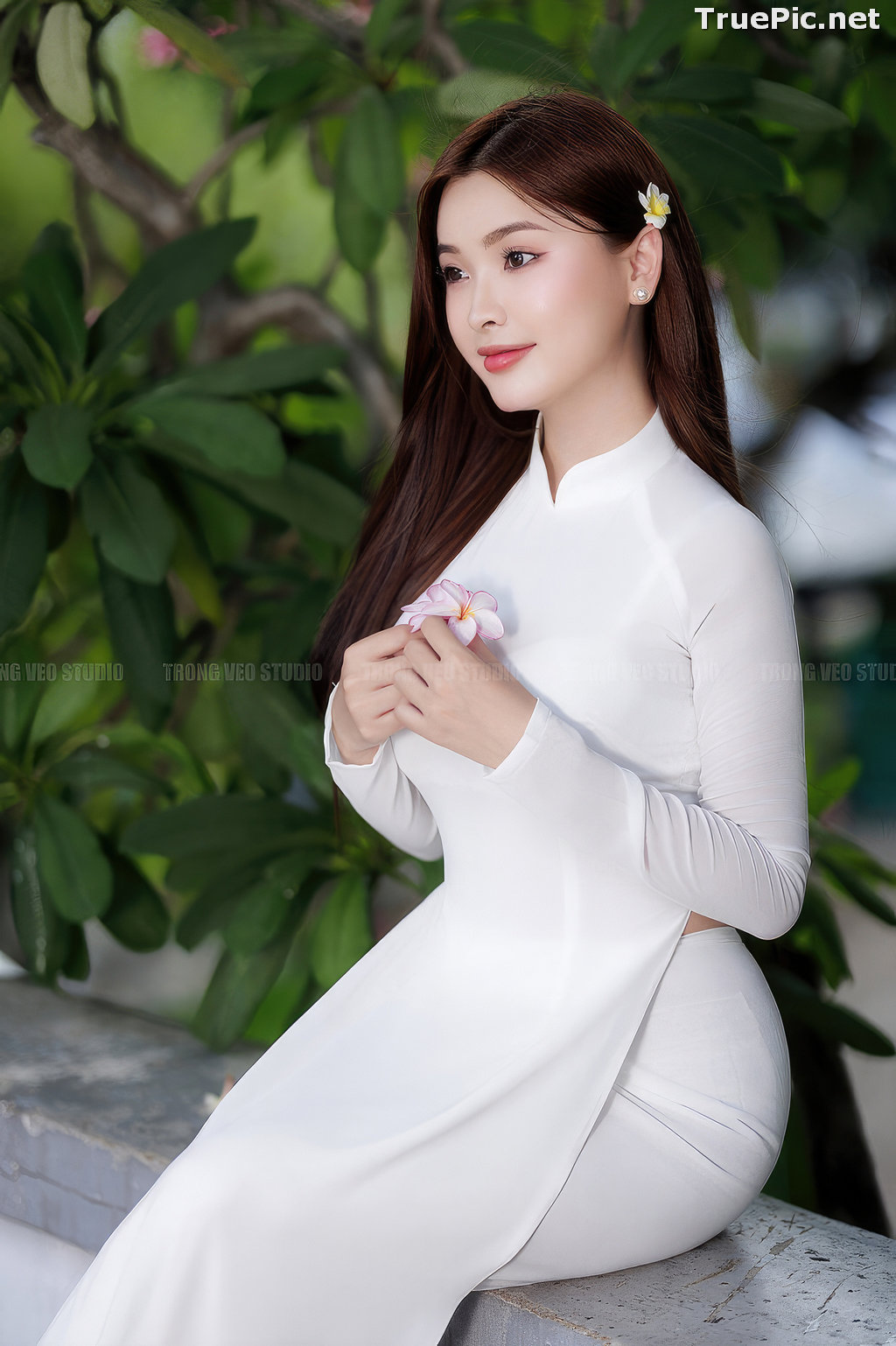 Vietnamese Model - Hong Trang (71 pictures)