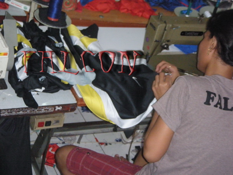  KAOS  FUTSAL  UNNES