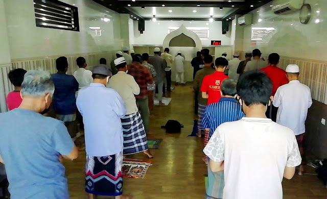 Wow..! Hadiah Motor Baru untuk yang Rajin Shalat Subuh di Masjid Ini