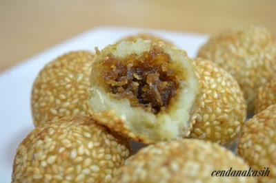 Cendana Kasih: Kuih Bom Bijan & Masalodeh