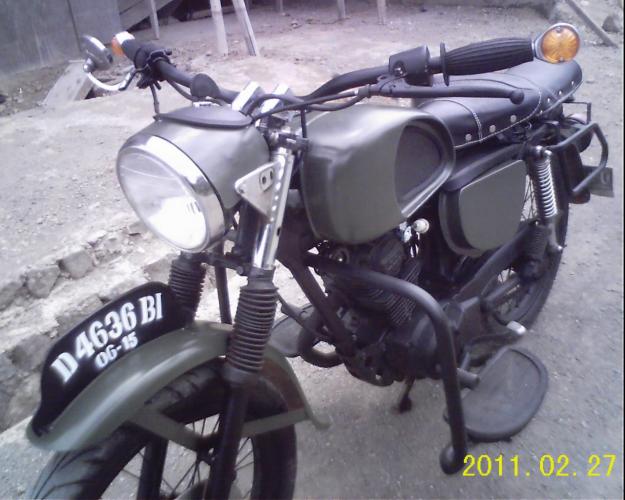 Modifikasi Motor Honda GL 100 Neo Klasik title=