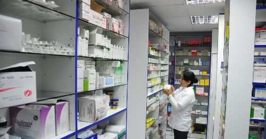 Hospitales de Solidaridad retiran de farmacias jarabe «Farmabron Expectorante» que afecta sistema nervioso