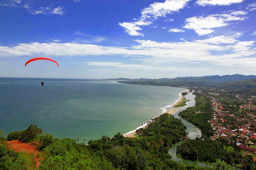 Download this Bukit Langkisau Terletak Dikota Painan Berdekatan Dengan Pantai picture