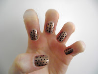 Polka Dot Nail Art tutoriel