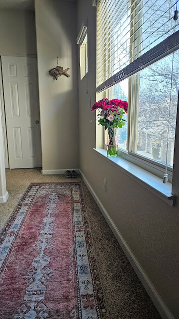 Flowers by the windows, beautiful runner