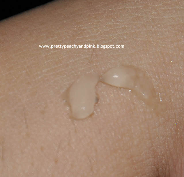 MONISTAT ANTI CHAFING GEL AS A PRIMER swatch,