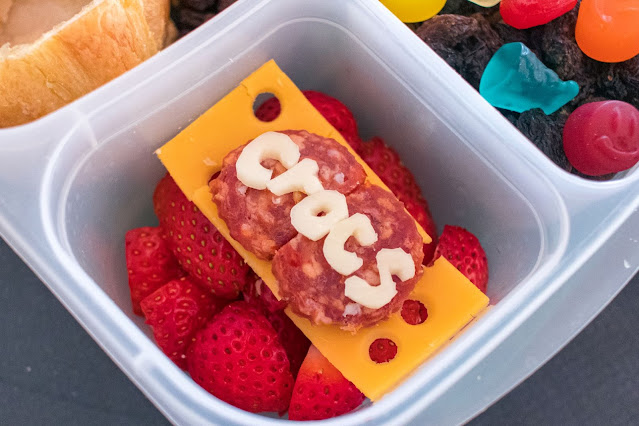 How to Make a Crocs Food Art School Lunch Idea for Your Kids!