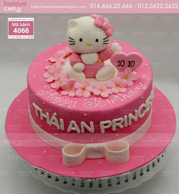 Bánh gato sinh nhật đẹp hình Hello Kitty tặng các bé gái