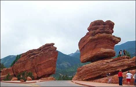 balanced_rocks_01