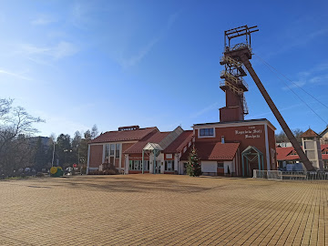 Kopalnia Soli Bochnia - Idealne miejsce na rodzinną wycieczkę  - Czytaj więcej »