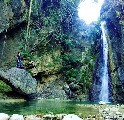 wisata air terjun grenjeng