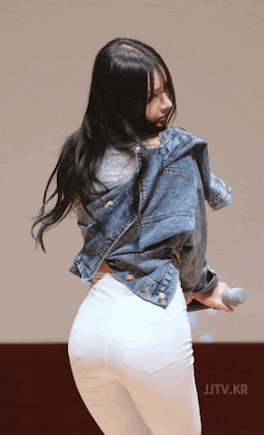 Habin (Pocket Girls) : Model mobil balap dan penyanyi dari Korea Selatan