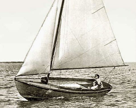herreshoff-12-1-2-sailboat-model-10.gif