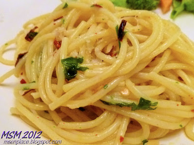 Spaghetti Aglio, Olio, e Peperoncino