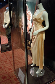 Reese Witherspoon Water for Elephants outfit