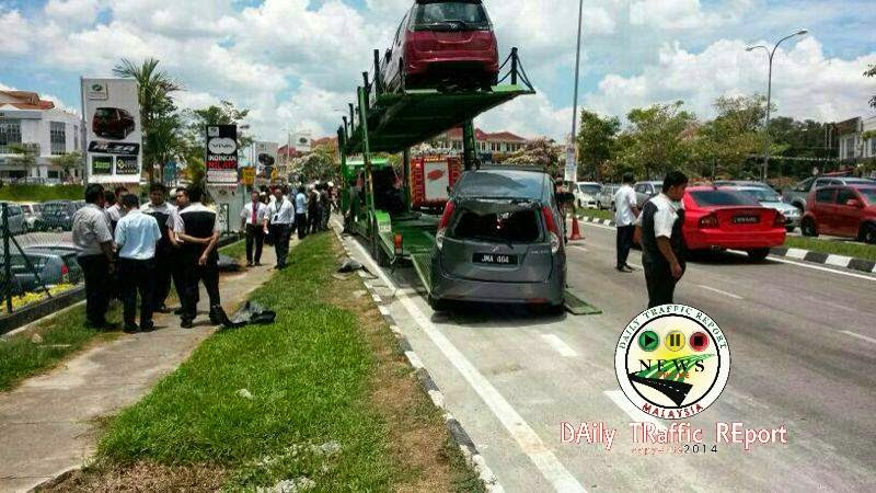 6 Foto Gambar Tragis Pemandu Treler Perodua Maut Dirempuh 